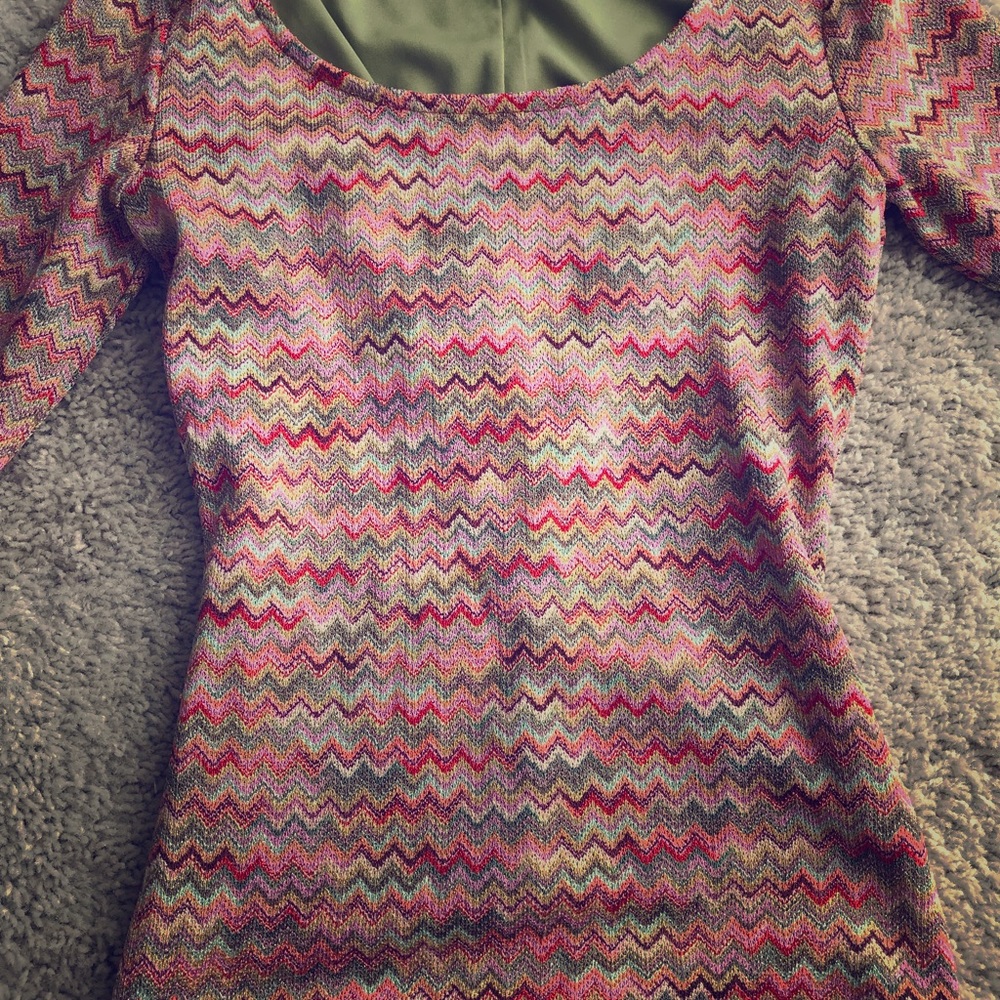 3/4 length sleeve fun flirty dress! Barely worn!